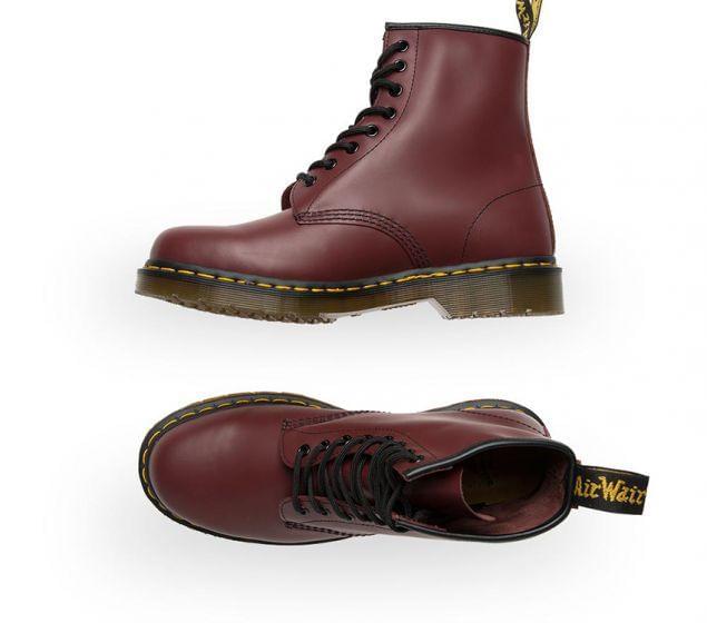 Make a statement with these iconic Dr Marten boots. This classic style has stood the test of time thanks to the combination of reinvented styling and the rugged yet DR MARTENS | 1460Z DMC 8-EYE BOOT | CHERRY SMOOTH